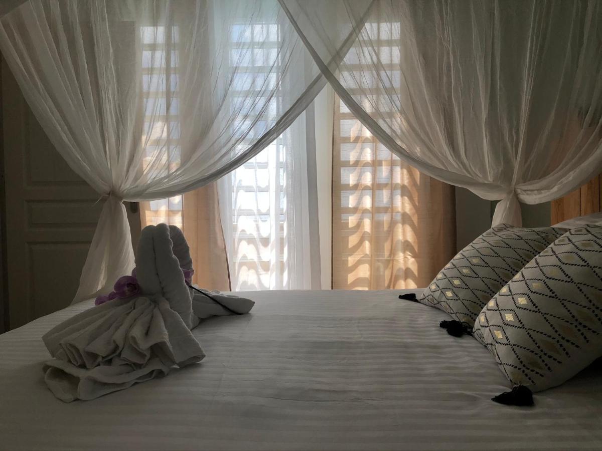 Gite Maracudja Vue Sur Mer 卡佩斯特雷贝勒奥 外观 照片